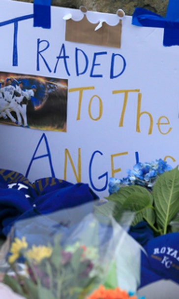 Family, fans mourn for Dominican pitcher Yordano Ventura